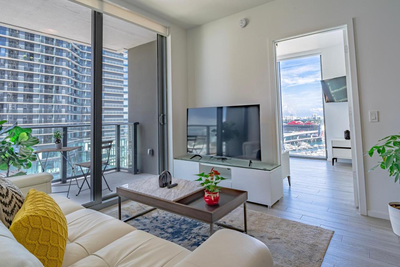 Luxurious 2-Bed Apartment With Breathtaking Bay Views!! Μαϊάμι Εξωτερικό φωτογραφία